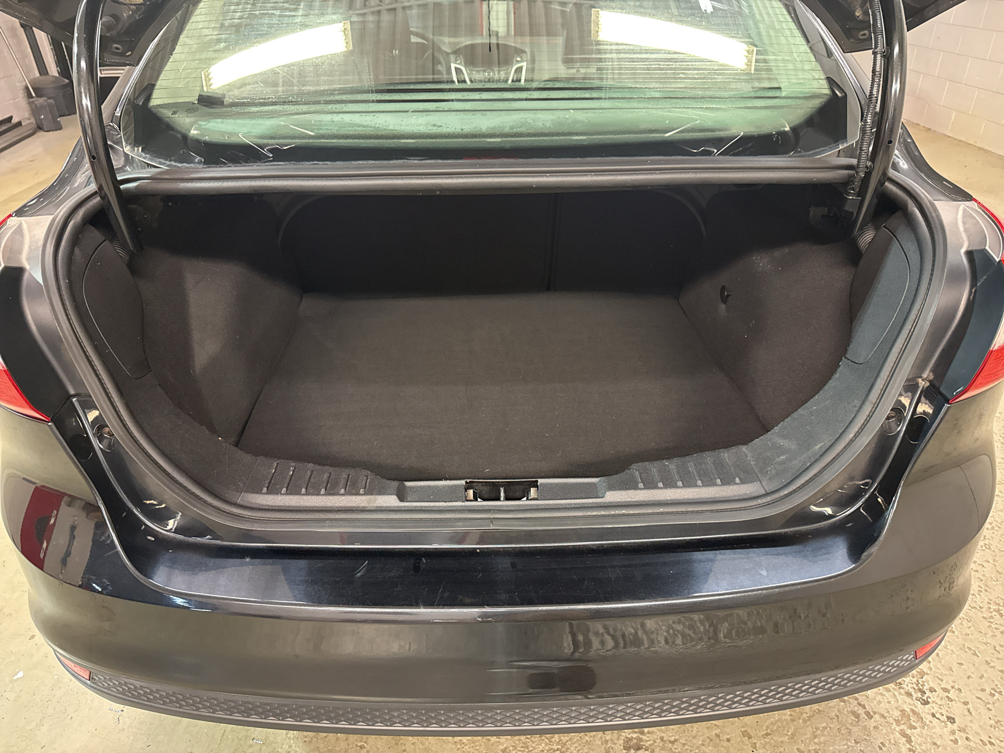 Used 2014 Ford Focus SE w/ Equipment Group 201A FWD image 31
