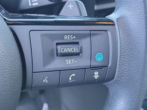 Certified 2023 Nissan Rogue SV image 9