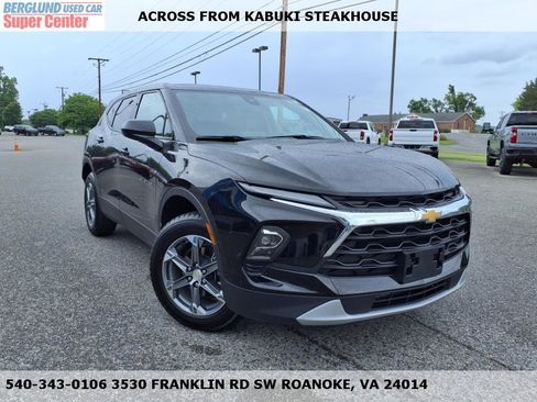 Used 2023 Chevrolet Blazer LT image 1