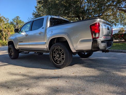 Used 2021 Toyota Tacoma SR5 image 6