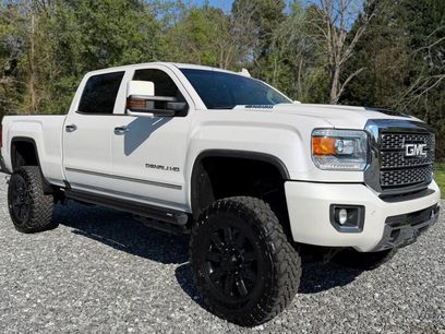 Used 2019 GMC Sierra 2500 Denali w/ Duramax Plus Package