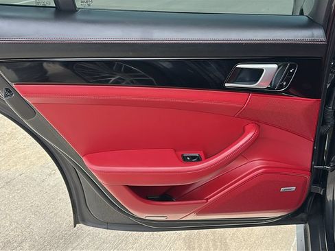 Used 2018 Porsche Panamera 4S AWD/4WD image 38