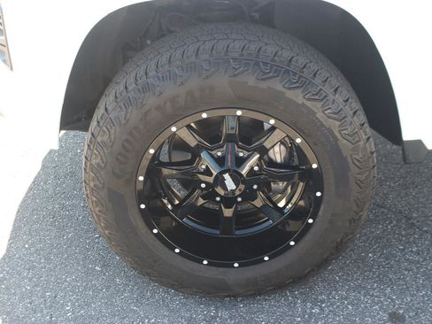 Used 2023 Chevrolet Colorado Z71 w/ Z71 Convenience Package 2 image 38