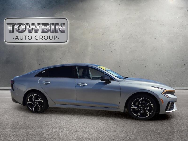 Certified 2025 Kia K5 GT-Line w/ GT-Line Premium Package FWD image 3
