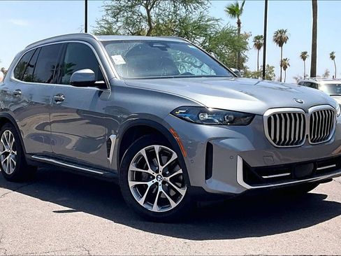 Used 2024 BMW X5 sDrive40i RWD image 2