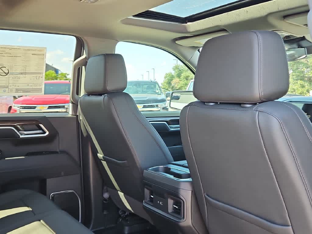 New 2026 Chevrolet Silverado 1500 RST w/ Z71 Off-Road Package AWD/4WD image 17