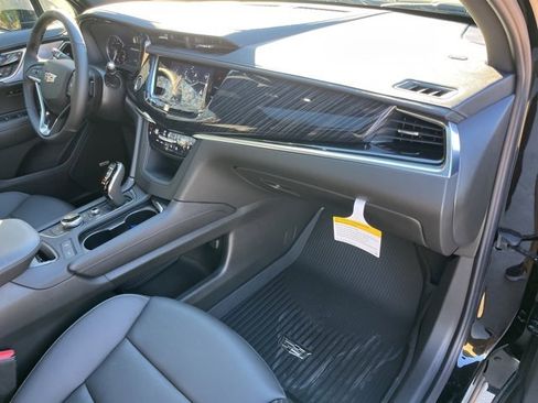 New 2025 Cadillac XT6 Premium Luxury image 37