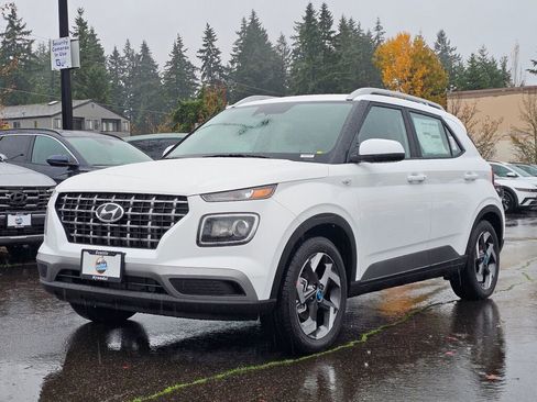 New 2026 Hyundai Venue SEL image 3