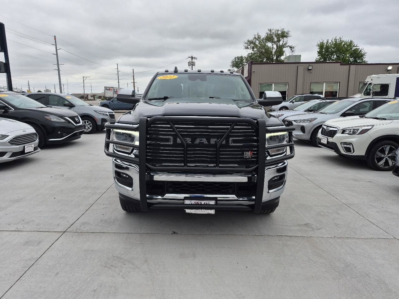 Used 2022 RAM 2500 Laramie AWD/4WD image 3