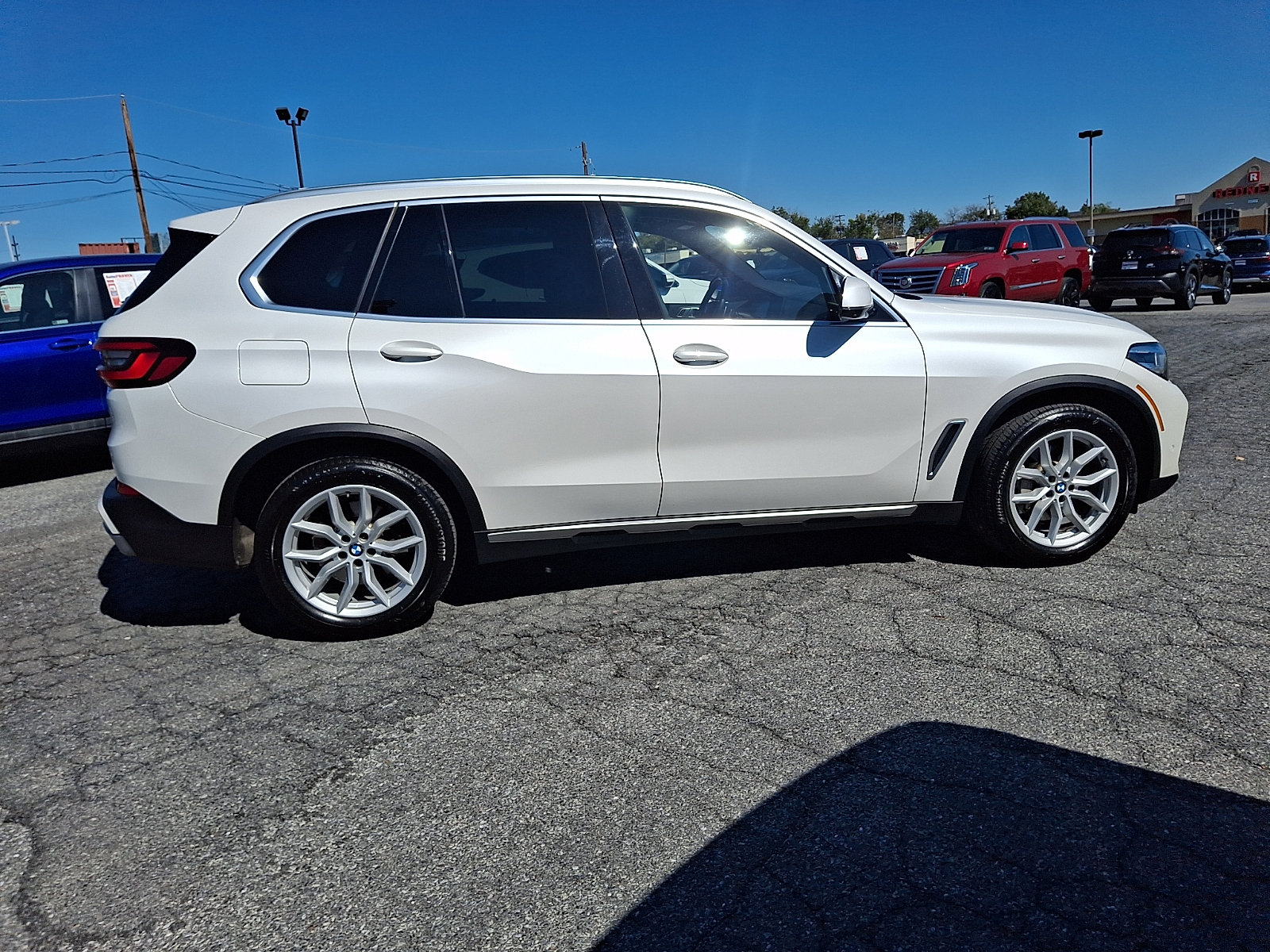 Used 2022 BMW X5 xDrive40i w/ Parking Assistance Package AWD/4WD image 7