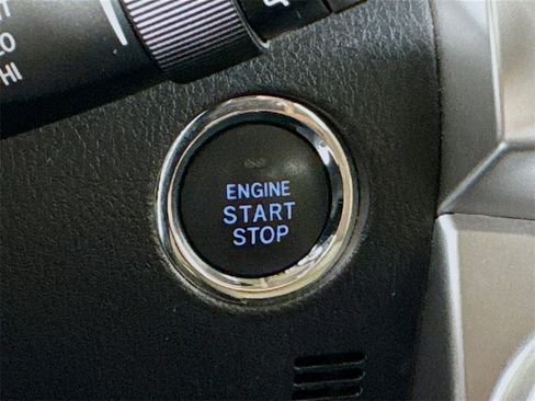 Used 2019 Toyota 4Runner Limited image 30