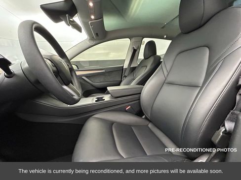 Used 2025 Tesla Model Y Long Range image 10