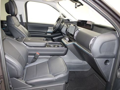 New 2026 Ford Expedition Platinum AWD/4WD image 29