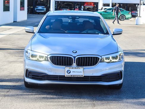 Used 2019 BMW 540i image 2