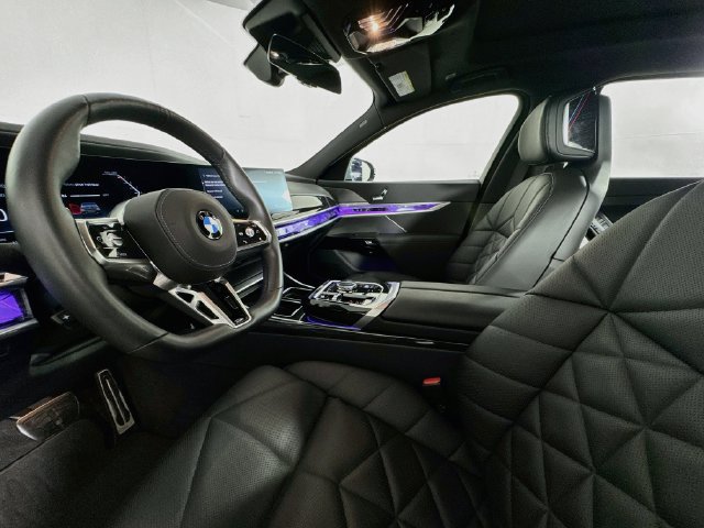 Used 2026 BMW 740i RWD image 19