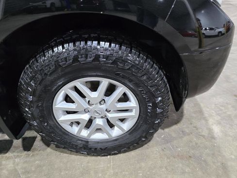 Used 2017 Nissan Frontier SV image 20