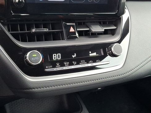 Certified 2025 Toyota Corolla SE image 15