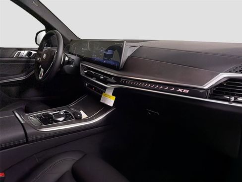 New 2026 BMW X5 xDrive40i AWD/4WD image 30