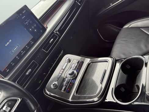 Used 2022 Lincoln Nautilus Reserve w/ Equipment Group 201A image 21