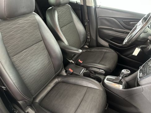 Used 2015 Buick Encore FWD image 26