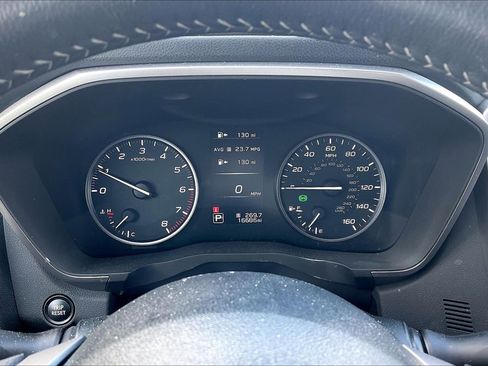 Certified 2024 Subaru Ascent Premium w/ Convenience Package image 11