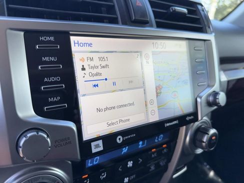 Used 2023 Toyota 4Runner Limited image 32