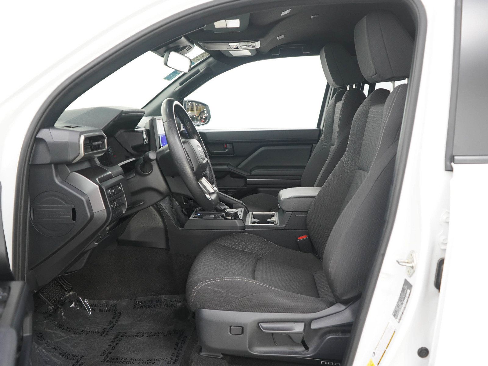 Used 2025 Toyota 4Runner SR5 AWD/4WD image 22