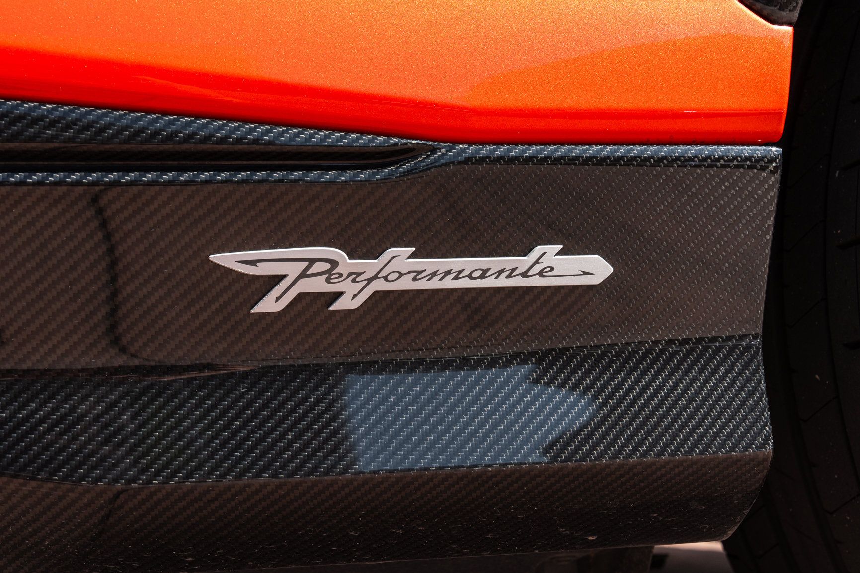 Used 2024 Lamborghini Urus Performante AWD/4WD image 18