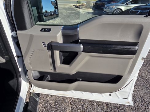 Used 2016 Ford F150 XLT w/ Equipment Group 301A Mid image 15