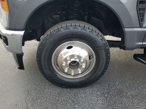 Certified 2023 Ford F350 XL image 5