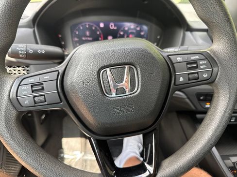 Used 2025 Honda Accord SE image 16