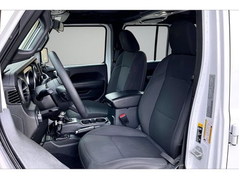 Certified 2022 Jeep Wrangler Unlimited Sport AWD/4WD image 34