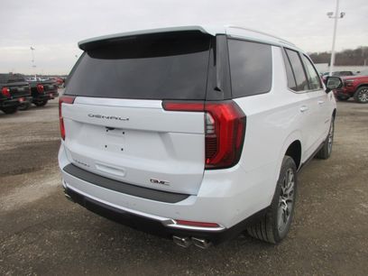 New 2026 GMC Yukon Denali w/ Sun & Power Step Package