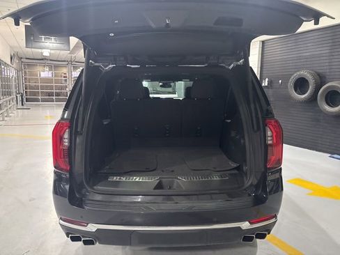 Used 2025 GMC Yukon XL Denali image 39