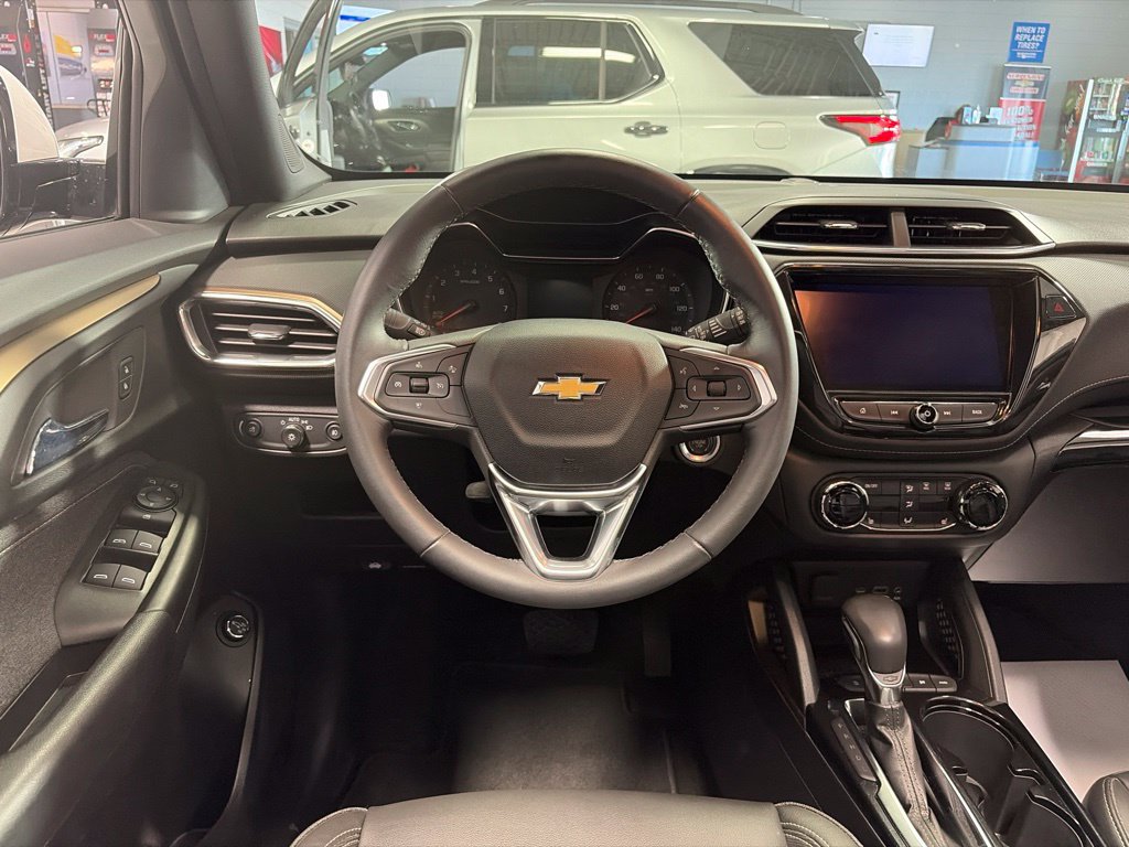 Used 2021 Chevrolet TrailBlazer ACTIV w/ Sun and Liftgate Package AWD/4WD image 27