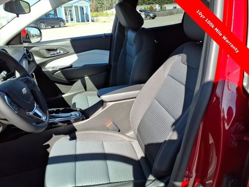 New 2026 Chevrolet Trax LT w/ Driver Confidence Package image 15