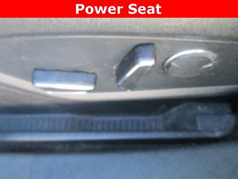 Used 2017 Lincoln MKX Reserve image 23