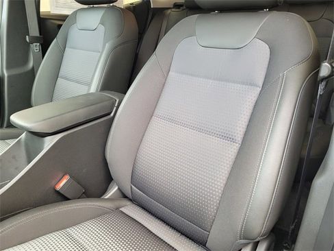 Used 2025 Chevrolet Trax LT w/ Driver Confidence Package image 20