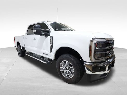 Used 2024 Ford F350 Lariat image 6