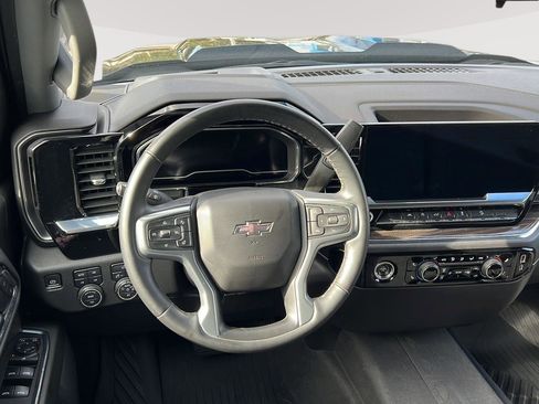 Used 2024 Chevrolet Silverado 1500 LT Trail Boss image 13