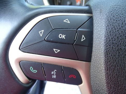 Used 2016 Jeep Cherokee 4WD Sport w/ Trailer Tow Group w/ Cold Weather Group image 15