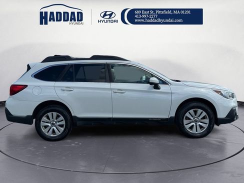 Used 2019 Subaru Outback 2.5i Premium AWD/4WD image 6