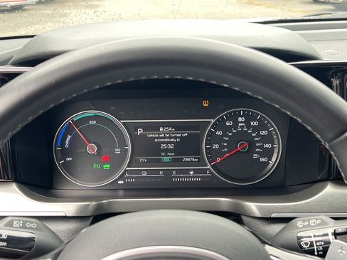 Certified 2022 Kia Sorento SX w/ Panoramic Sunroof Package image 27