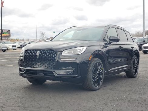 New 2026 Lincoln Corsair Grand Touring image 2