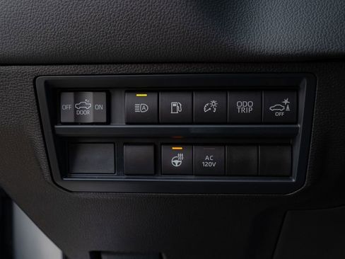 Used 2025 Toyota Tundra Limited w/ TRD Off-Road Package image 17