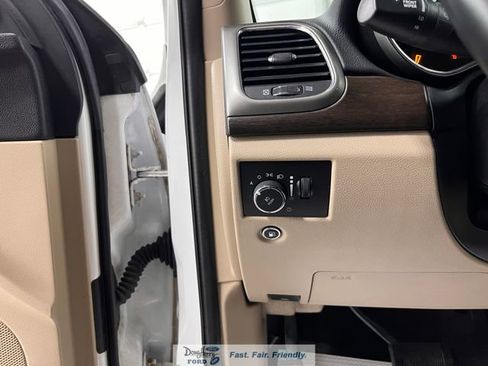 Used 2018 Jeep Grand Cherokee Laredo image 22