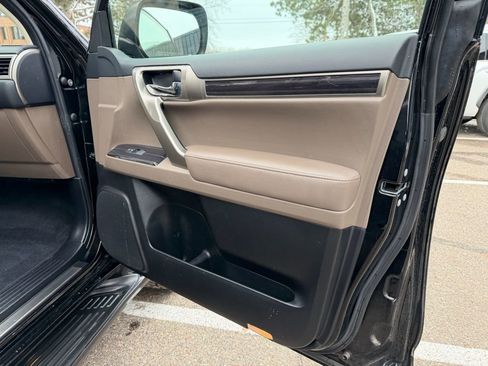 Used 2020 Lexus GX 460 Premium image 31