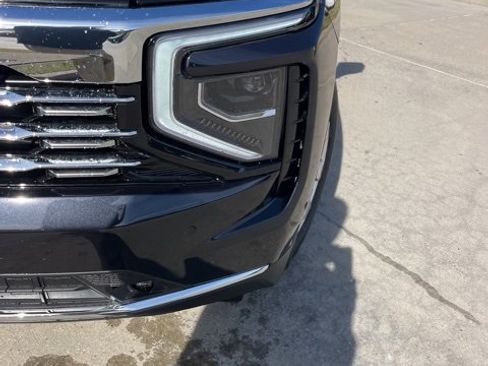 New 2025 Chevrolet Suburban Premier image 15