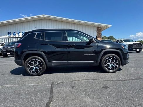 Used 2026 Jeep Compass Limited AWD/4WD image 4
