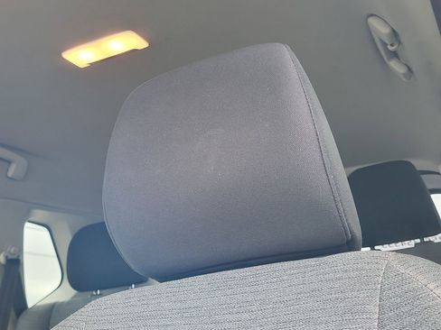 Used 2023 Nissan Rogue SV image 13